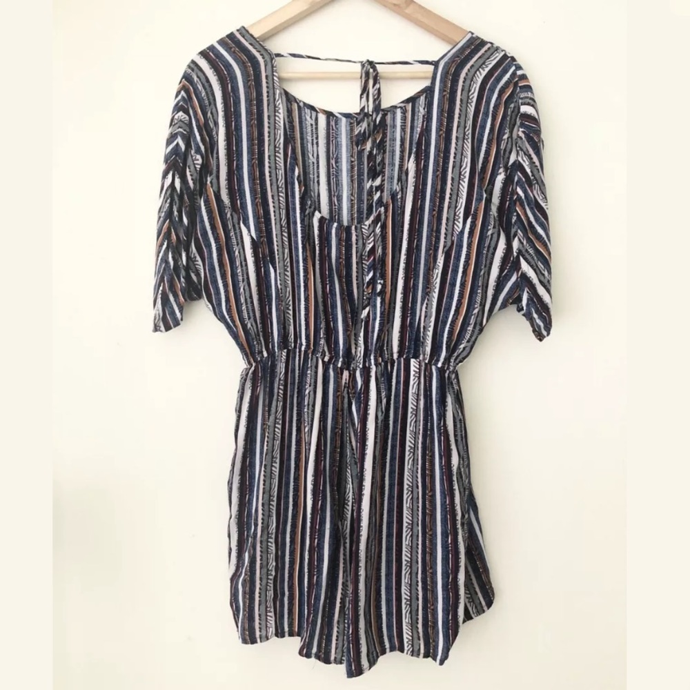 Bcbgeneration Flutter Sleeves Tie Romper - image 6